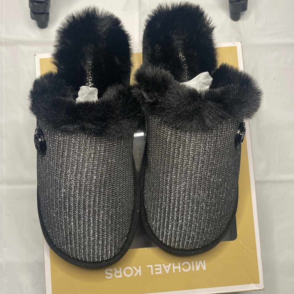 Michael Kors slippers